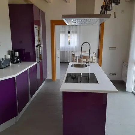 Casa Bahia De Pedrena Holiday home Elechas