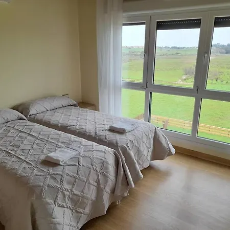 Casa Bahia De Pedrena Holiday home Elechas
